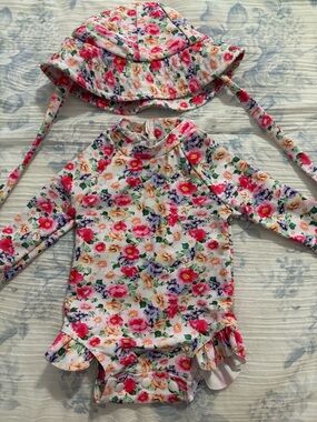 Floral Long-Sleeve One-Piece Swimsuit with Sun Hat - Pink Floral